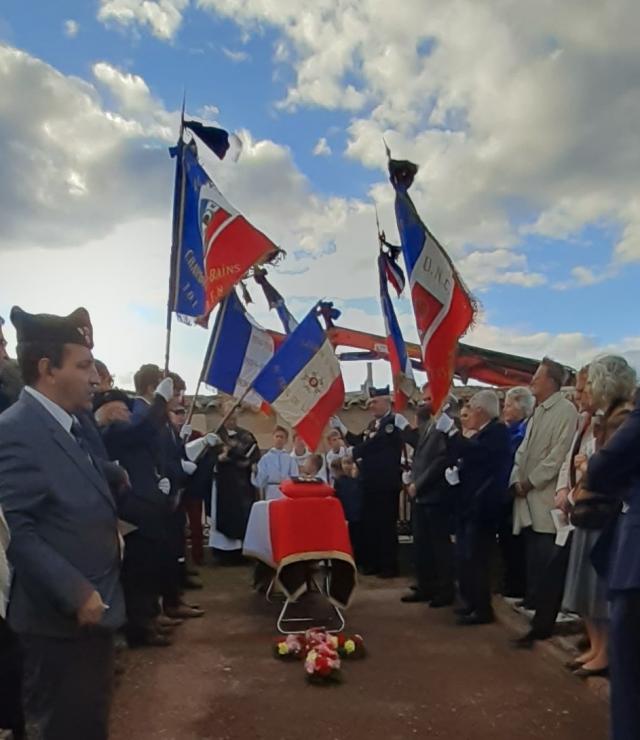 Inhumation du Capitaine Etienne BROCH-D’HOTELANS 